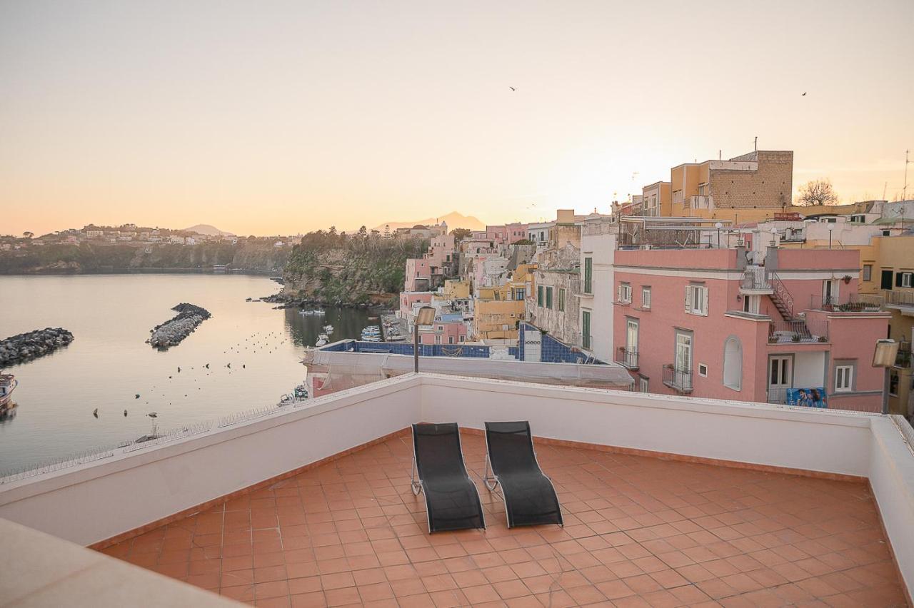 La Procidana House - Corricella Exlusive Terrace Villa Luaran gambar